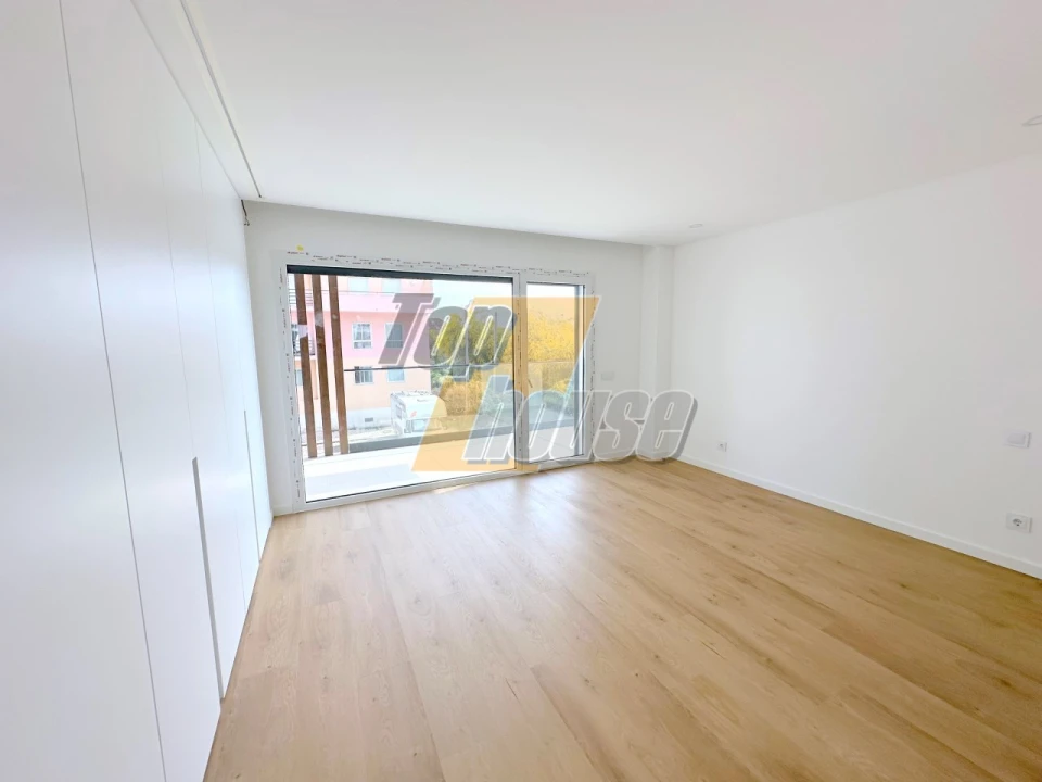 Apartamento T2 para Venda em Costa da Caparica Foto 8