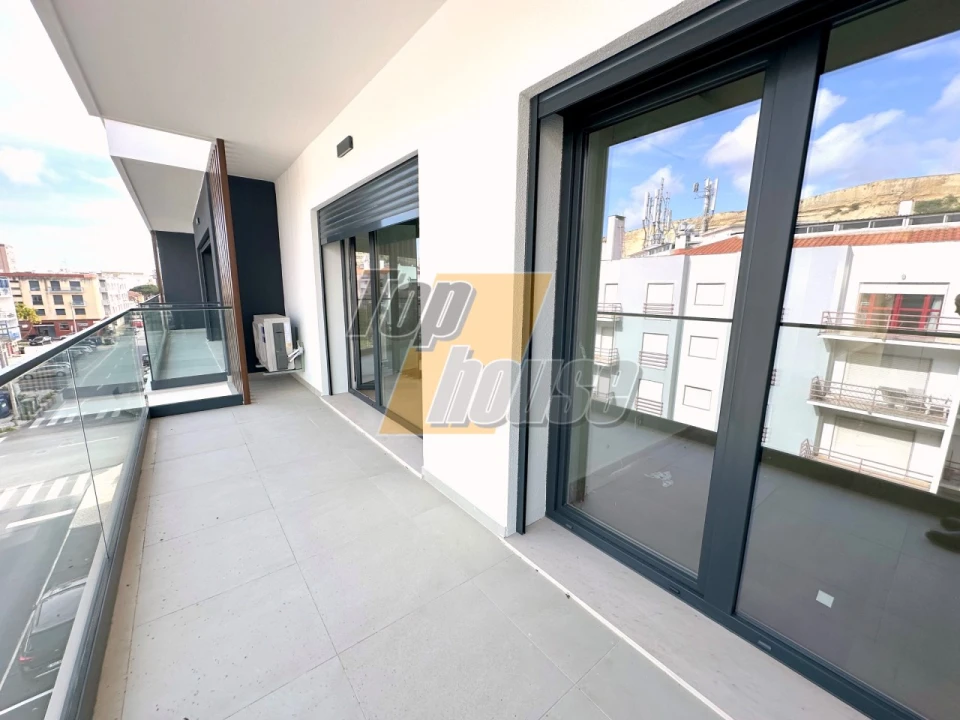 Apartamento T3 para Venda em Costa da Caparica Foto 22