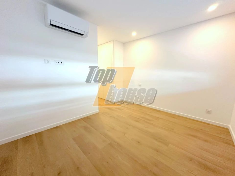 Apartamento T3 para Venda em Costa da Caparica Foto 13