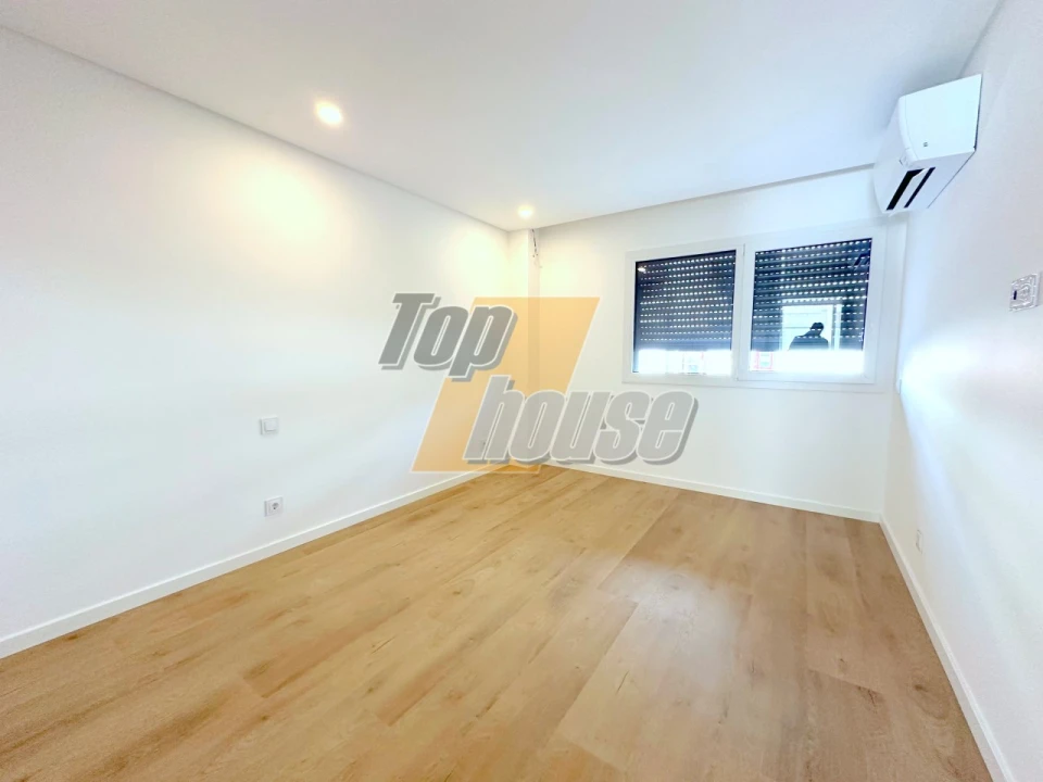 Apartamento T3 para Venda em Costa da Caparica Foto 14