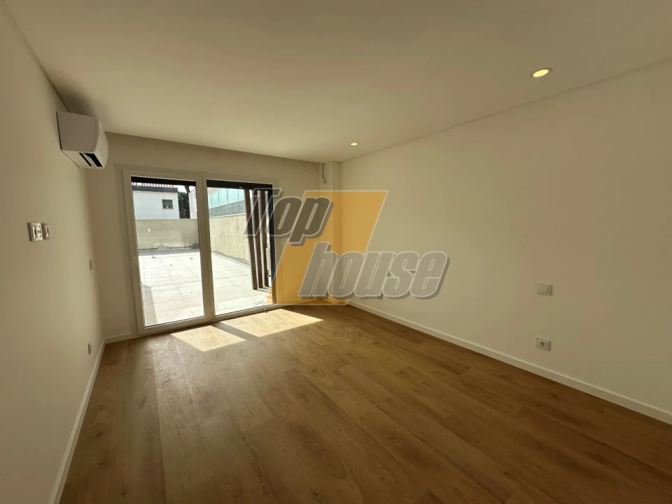 Apartamento T3 para Venda em Costa da Caparica Foto 17
