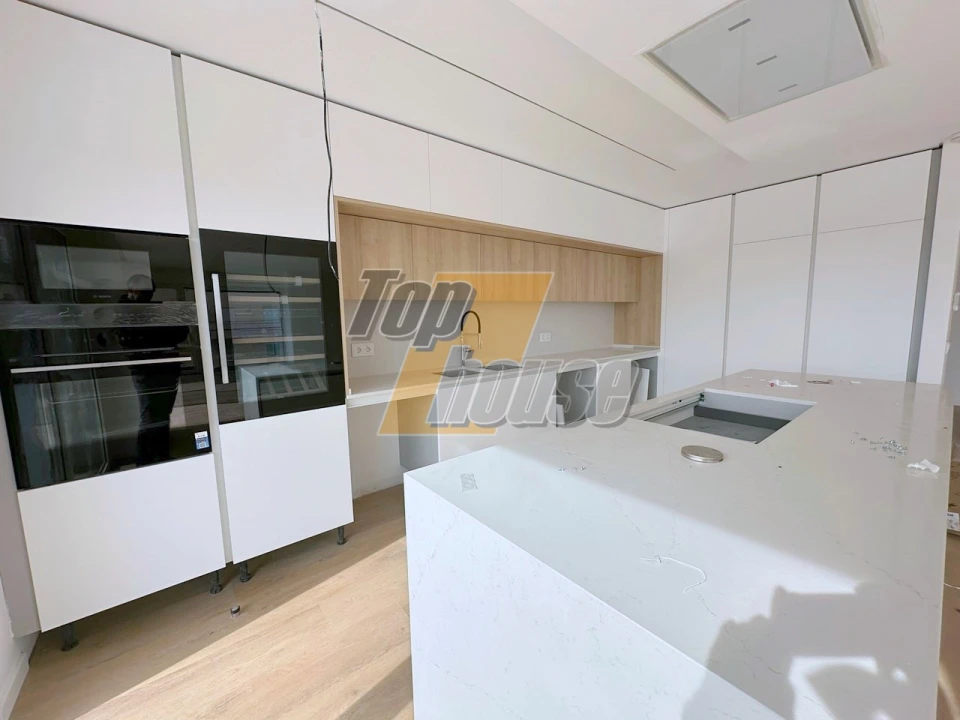 Apartamento T4 para Venda em Costa da Caparica Foto 2