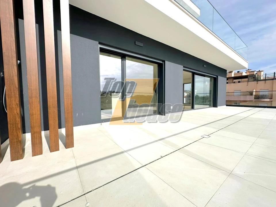 Apartamento T4 para Venda em Costa da Caparica Foto 12