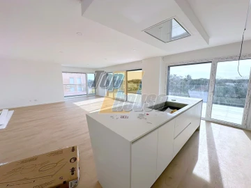 Apartamento T4 para Venda em Costa da Caparica