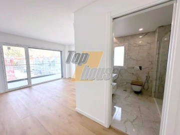 Apartamento T4 para Venda em Costa da Caparica