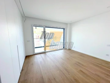 Apartamento T4 para Venda em Costa da Caparica