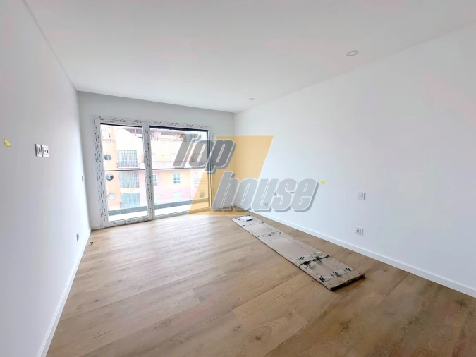 Apartamento T4 para Venda em Costa da Caparica Foto 14