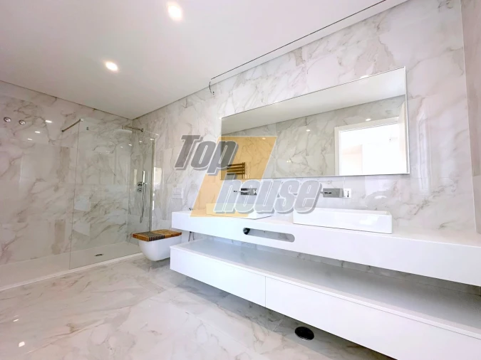 Apartamento T4 para Venda em Costa da Caparica Foto 31