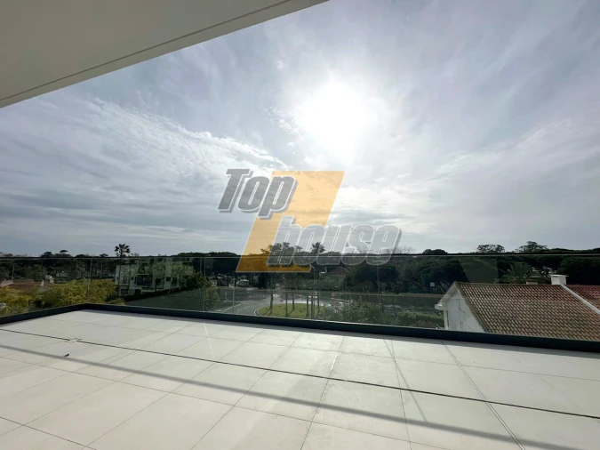 Apartamento T4 para Venda em Costa da Caparica Foto 38