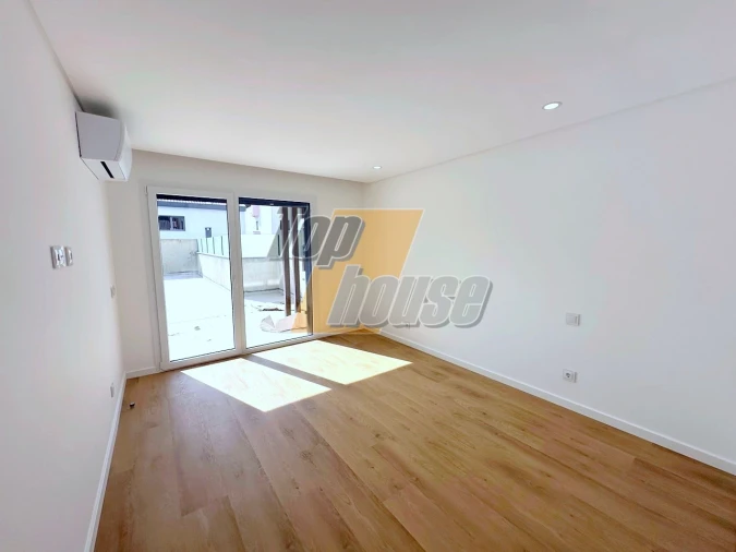 Apartamento T2 para Venda em Costa da Caparica Foto 11