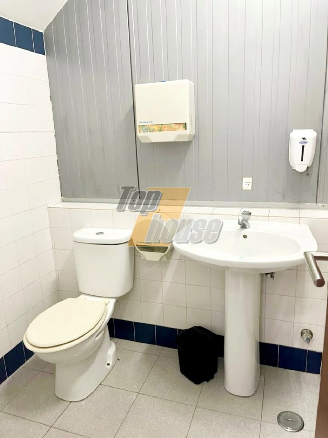 Armazém para Arrendamento em Seixal, Arrentela e Aldeia de Paio Pires Foto 9