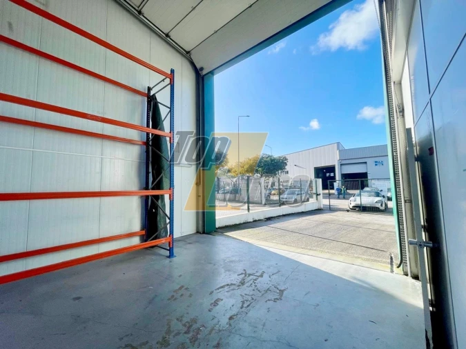 Armazém para Arrendamento em Seixal, Arrentela e Aldeia de Paio Pires Foto 24