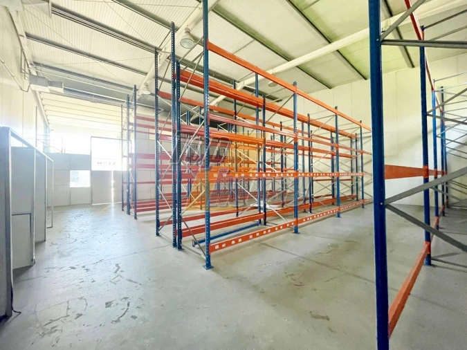 Armazém para Arrendamento em Seixal, Arrentela e Aldeia de Paio Pires Foto 35