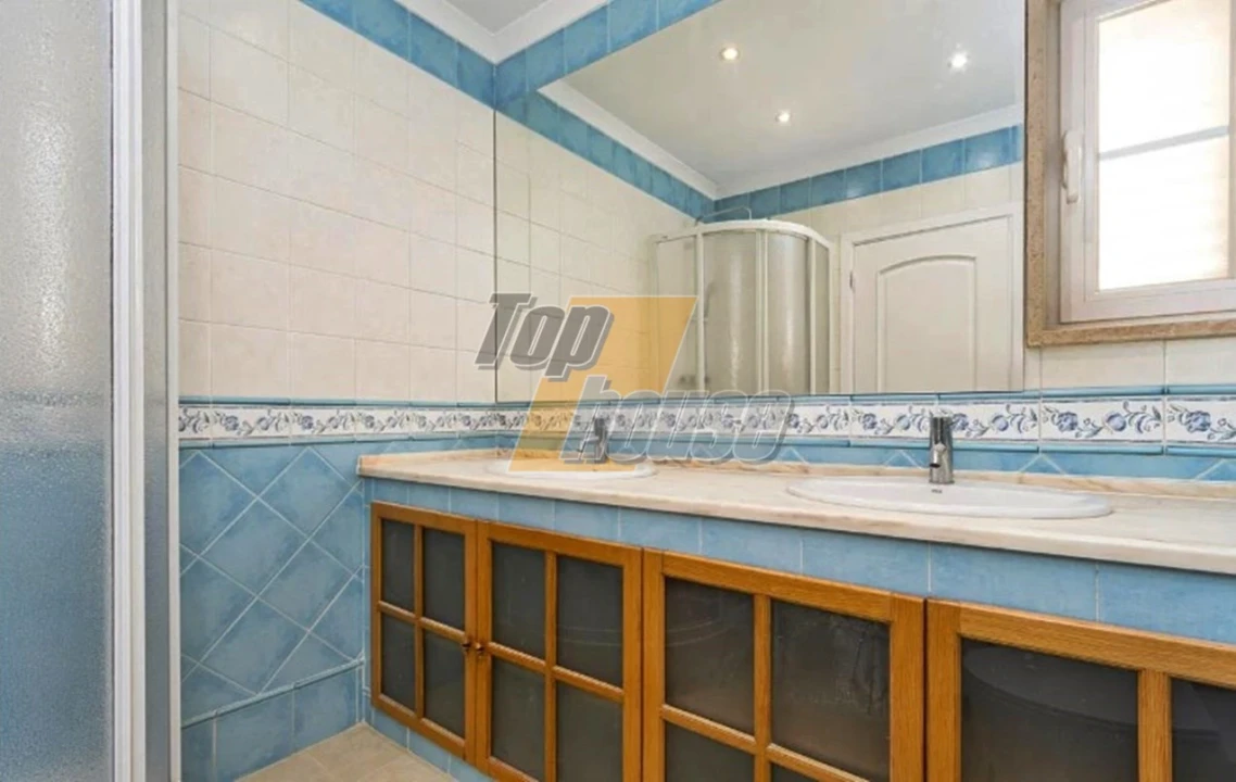 Moradia T4 para Venda em Corroios Foto 26