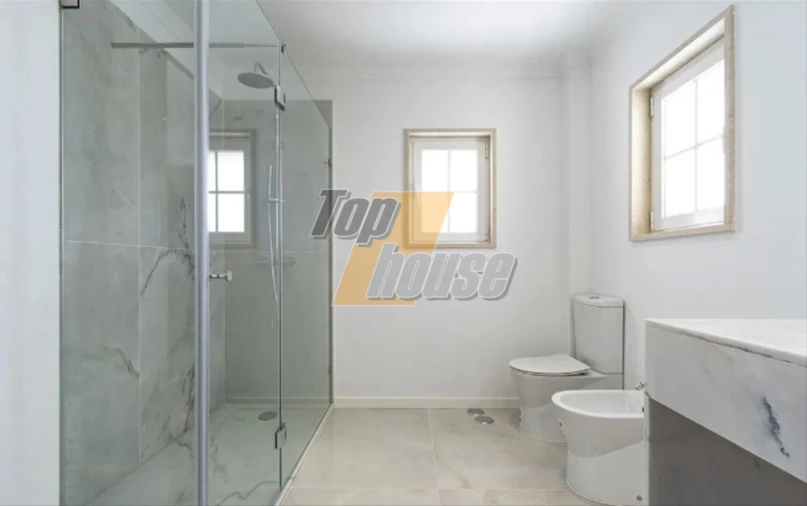 Moradia T4 para Venda em Corroios Foto 28