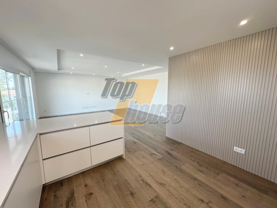 Apartamento T3 para Venda em Laranjeiro e Feijó Foto 24