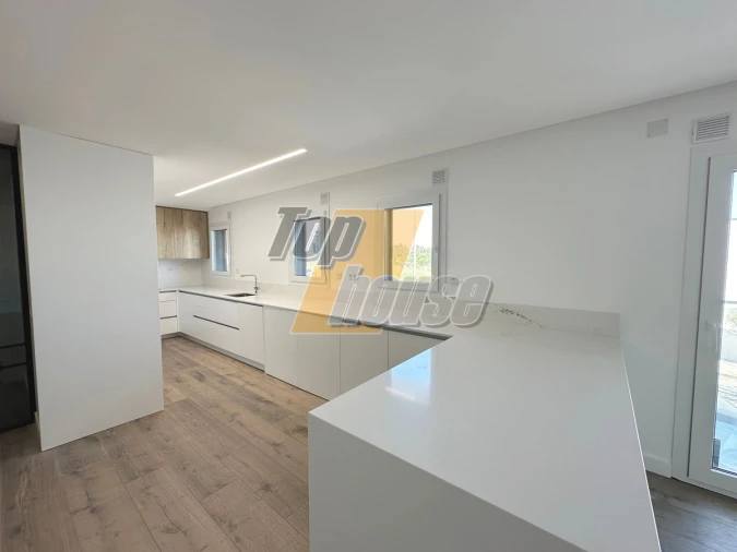 Apartamento T3 para Venda em Laranjeiro e Feijó Foto 3