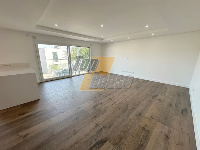 Apartamento T3 para Venda em Laranjeiro e Feijó Foto 27