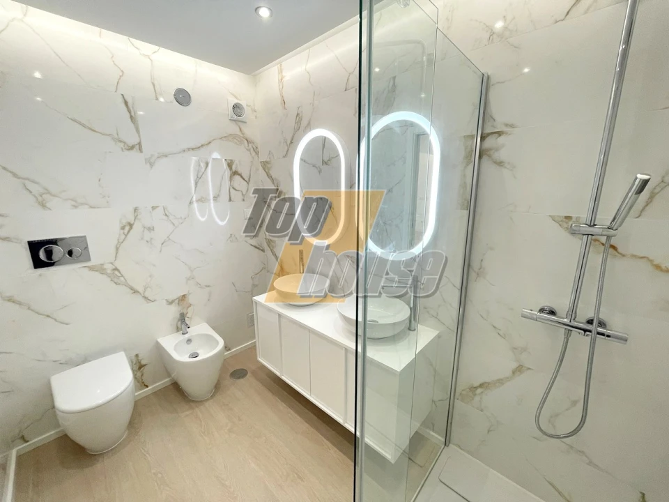 Apartamento T5 para Venda em Costa da Caparica Foto 16