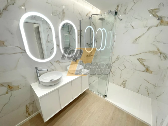 Apartamento T5 para Venda em Costa da Caparica Foto 17