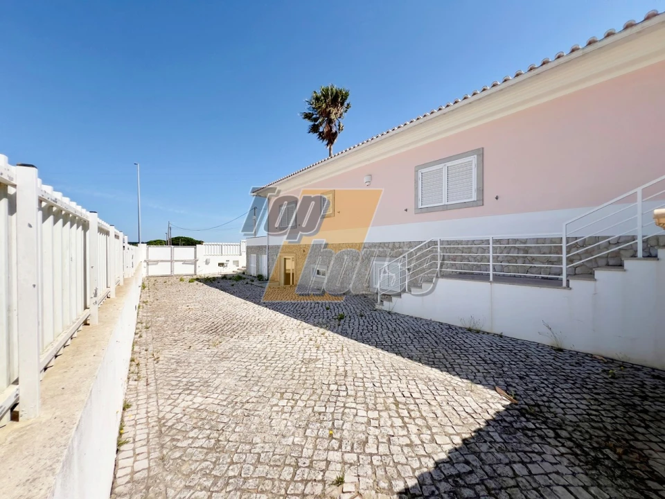 Moradia T5 para Venda em Sesimbra (Castelo) Foto 4