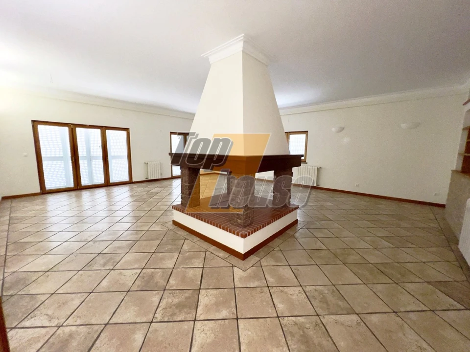 Moradia T5 para Venda em Sesimbra (Castelo) Foto 13