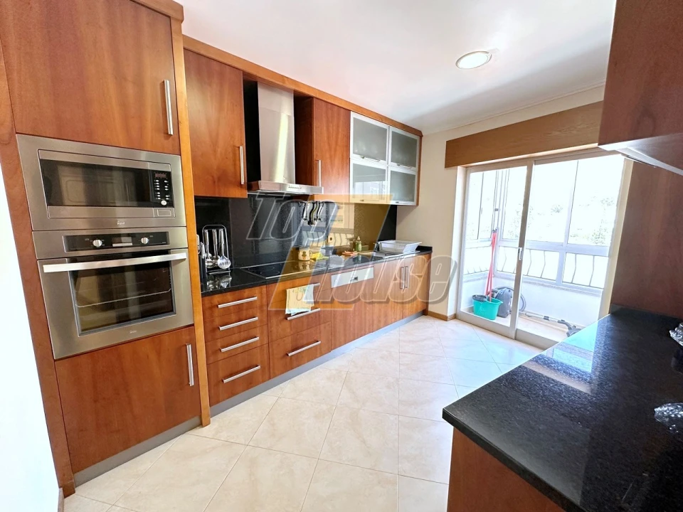 Apartamento T2 para Venda em Costa da Caparica Foto 5