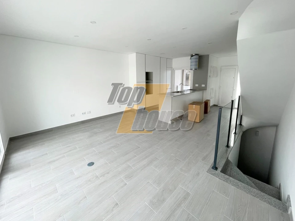 Moradia T2 para Venda em Corroios Foto 4