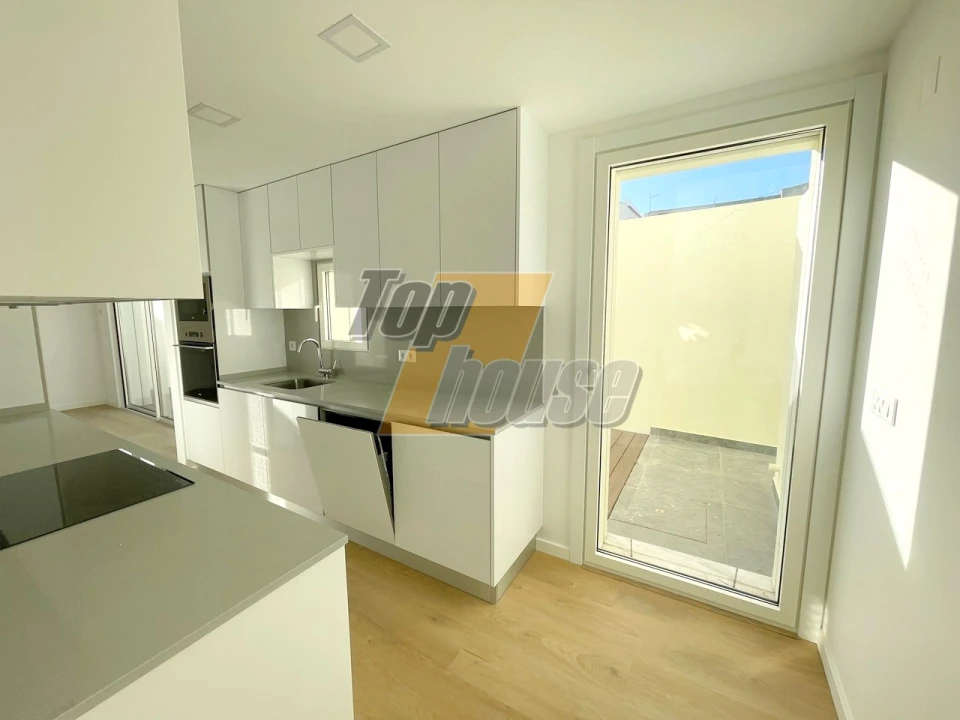 Moradia T3 para Venda em Costa da Caparica Foto 7