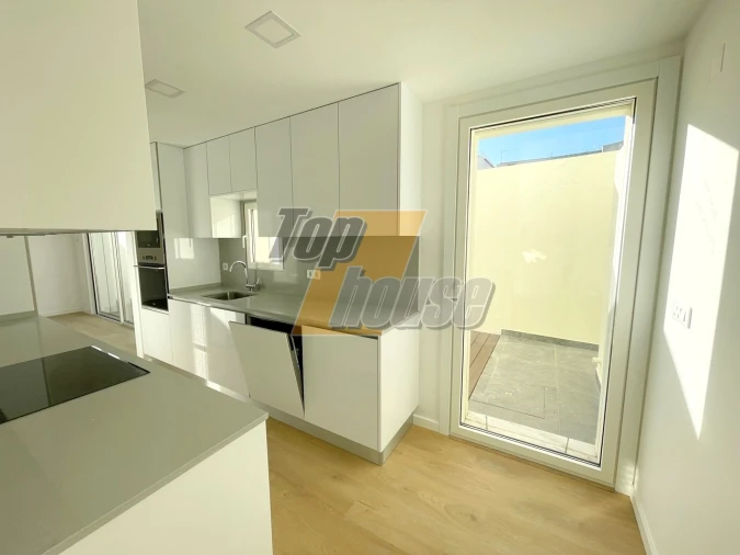 Moradia T3 para Venda em Costa da Caparica Foto 7