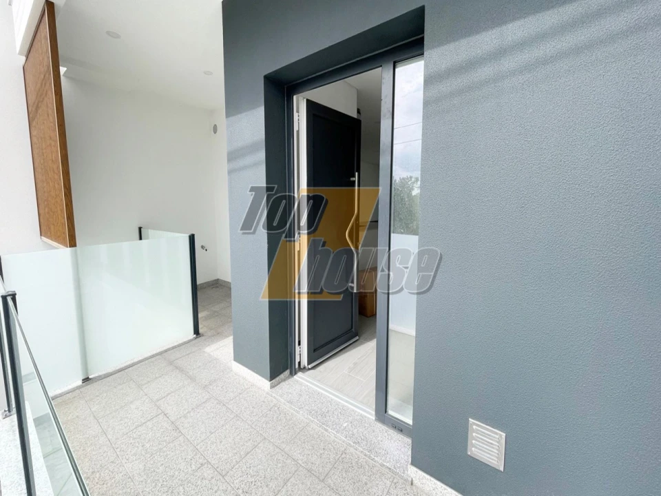 Moradia T2 para Venda em Corroios Foto 15