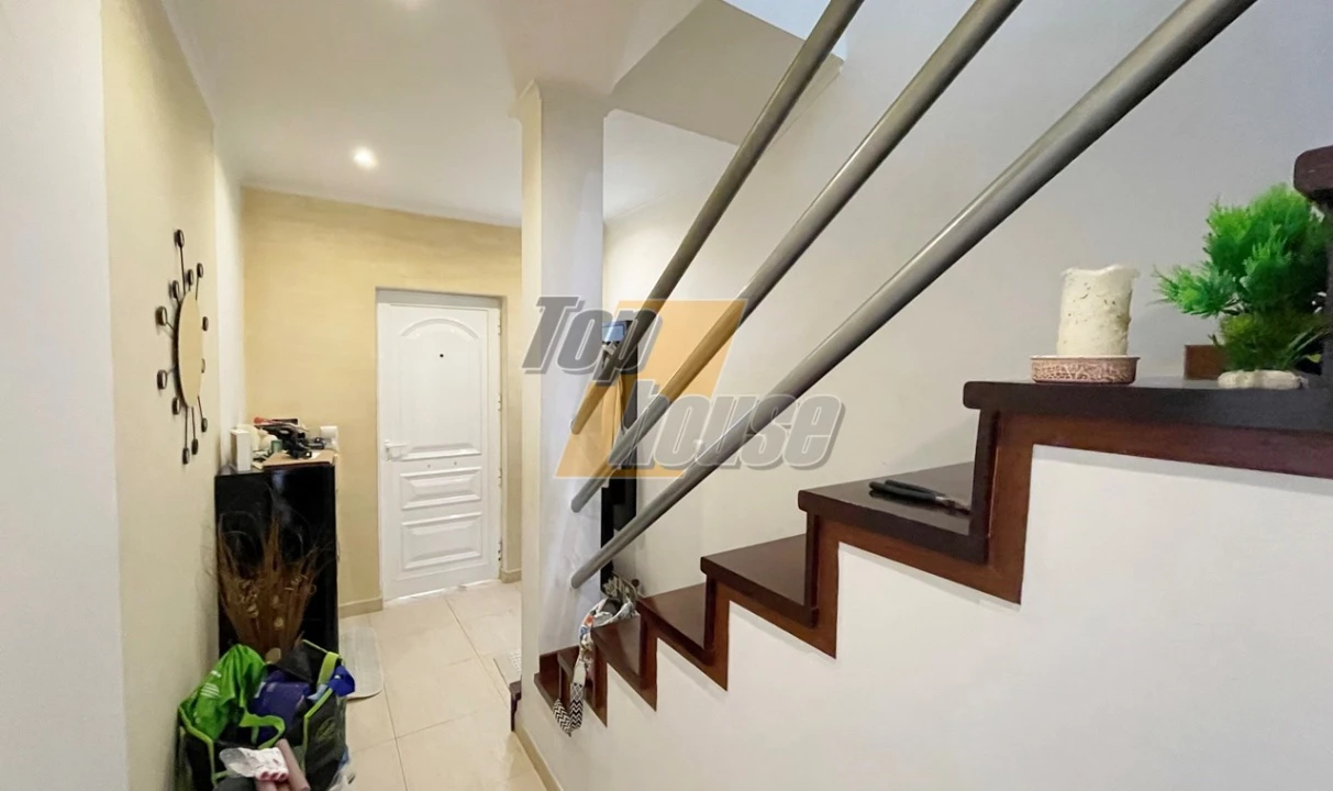 Moradia T3 para Venda em Corroios Foto 13