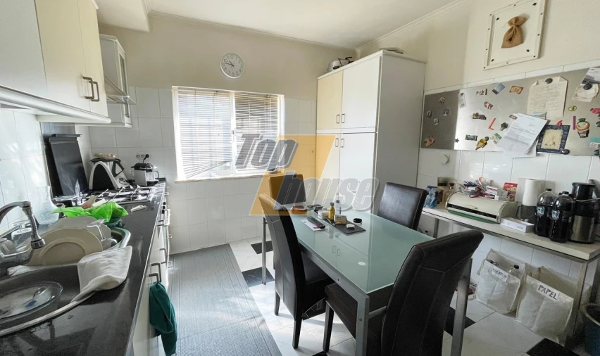 Moradia T3 para Venda em Corroios Foto 3