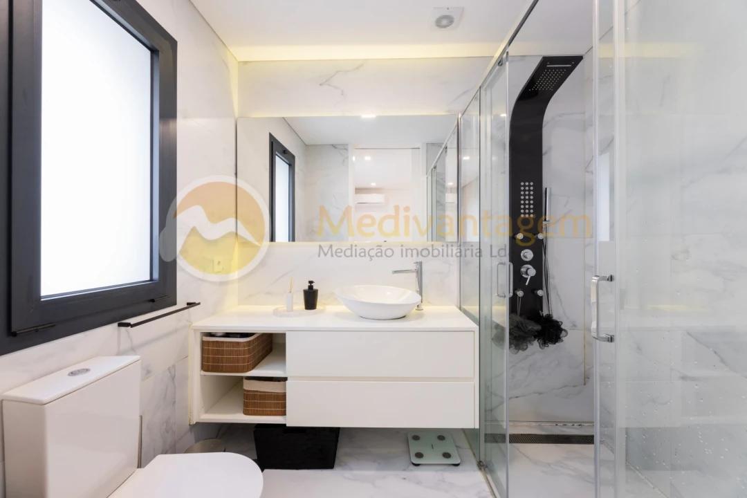 Apartamento T2 para Venda em Nogueiró e Tenões Foto 14