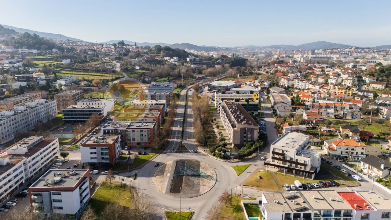 Apartamento T2 para Venda em Nogueiró e Tenões Foto 22
