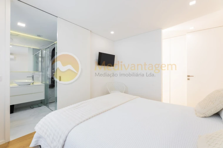 Apartamento T2 para Venda em Nogueiró e Tenões Foto 11