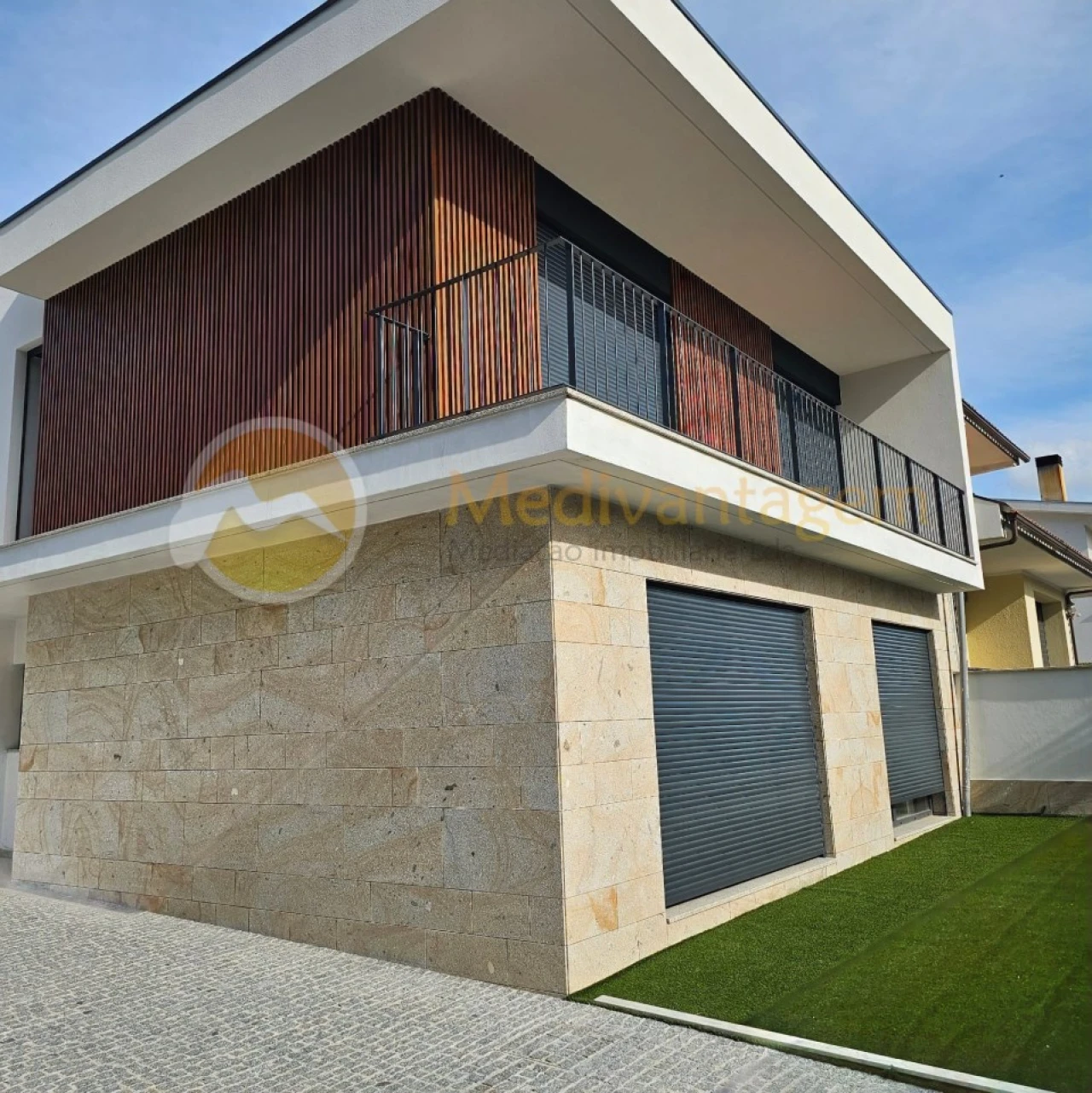 Moradia T4 para Venda em Palmeira Foto 13