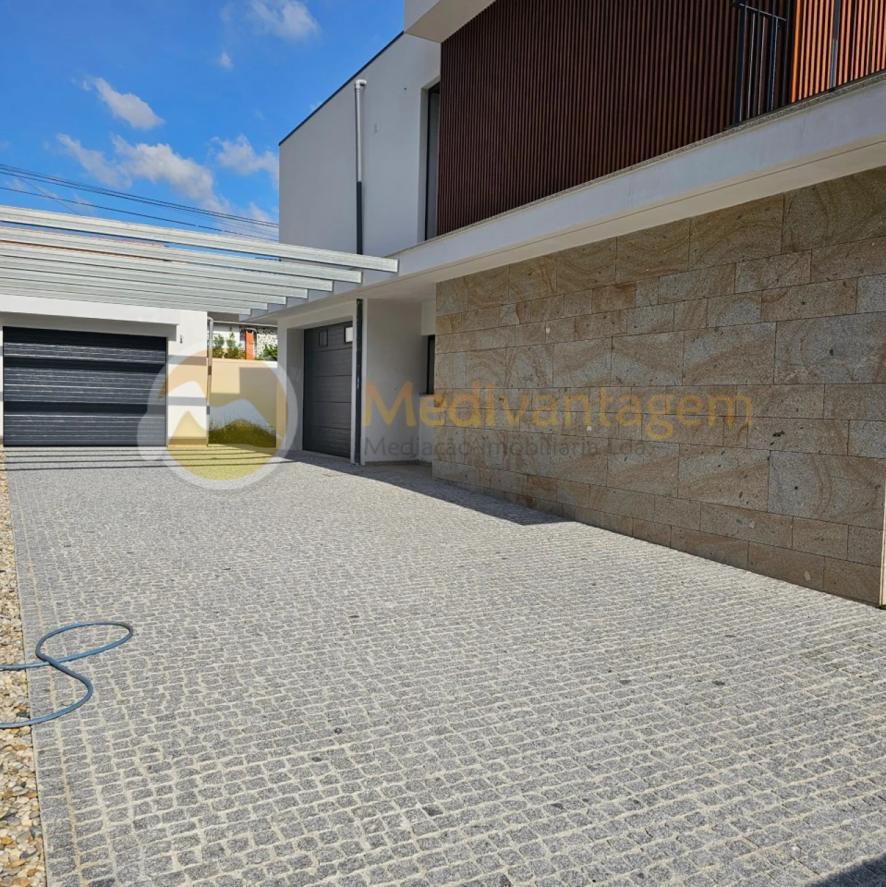 Moradia T4 para Venda em Palmeira Foto 16
