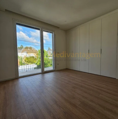Moradia T4 para Venda em Palmeira