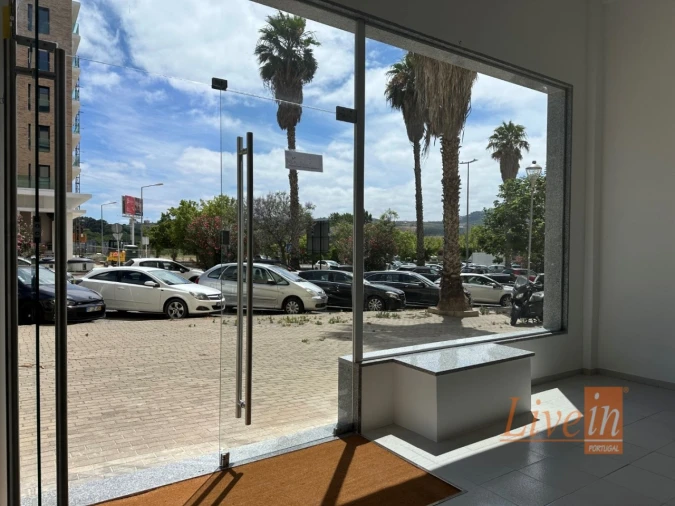 Loja para Venda em Loures Foto 4