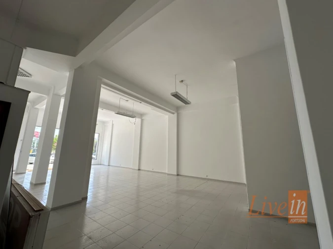 Loja para Venda em Loures Foto 10