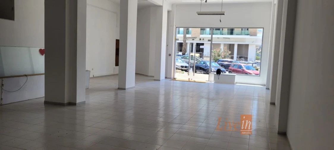Loja para Venda em Loures Foto 21