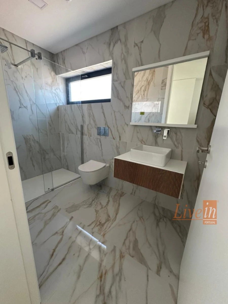 Moradia T4 para Venda em Ericeira Foto 31