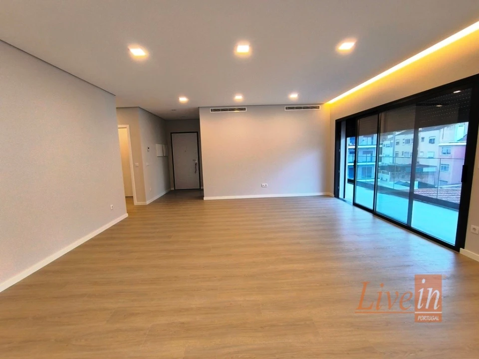 Apartamento T2 para Venda em Malveira e São Miguel de Alcainça Foto 10