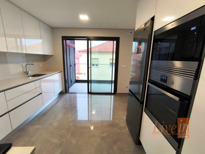 Apartamento T2 para Venda em Malveira e São Miguel de Alcainça Foto 4