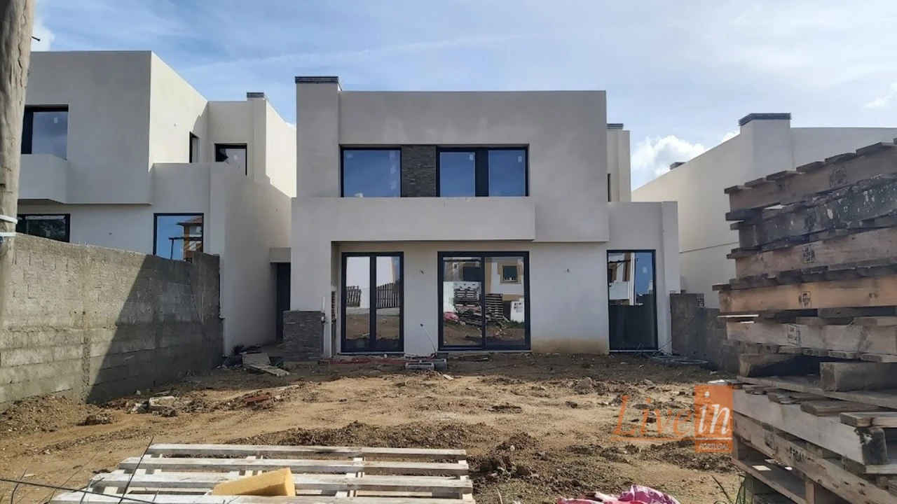 Moradia T4 para Venda em Mafra Foto 3