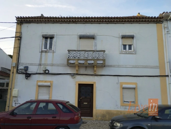 Moradia T9 para Venda em Malveira e São Miguel de Alcainça