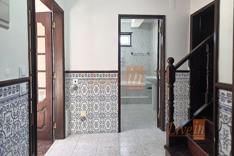 Moradia T4 para Venda em Bombarral e Vale Covo Foto 12