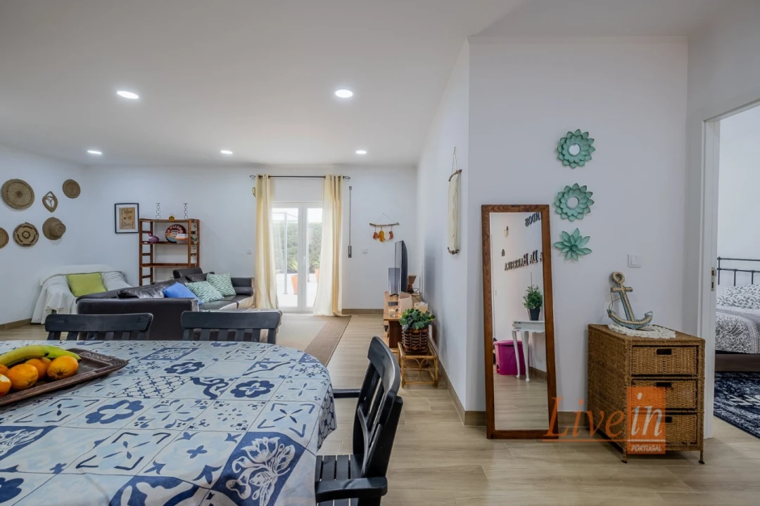 Moradia T8 para Venda em São Pedro da Cadeira Foto 36