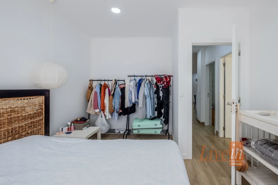 Moradia T8 para Venda em São Pedro da Cadeira Foto 44